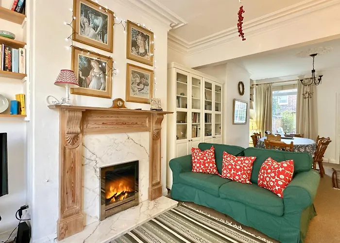 Dom wakacyjny Nunmill Nest By Bishy Road With Free Parking