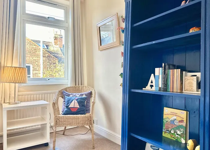 Nunmill Nest By Bishy Road With Free Parking