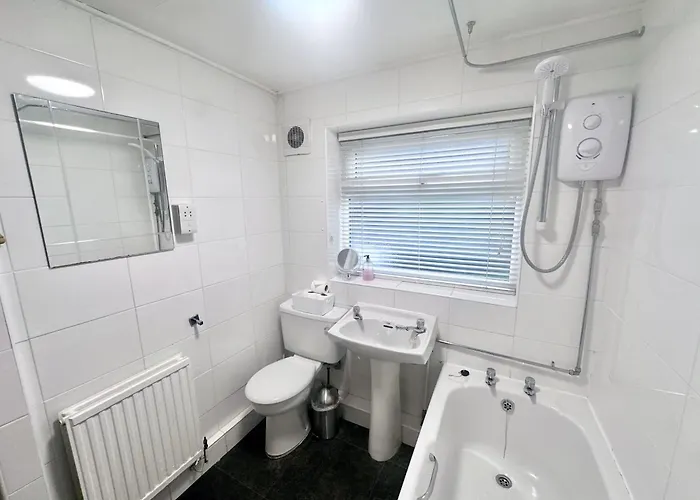 Dom wakacyjny Nunmill Nest By Bishy Road With Free Parking