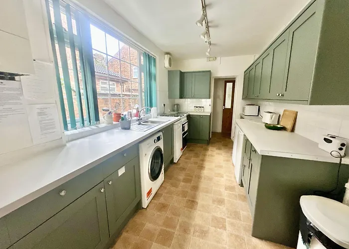 Nunmill Nest By Bishy Road With Free Parking * York