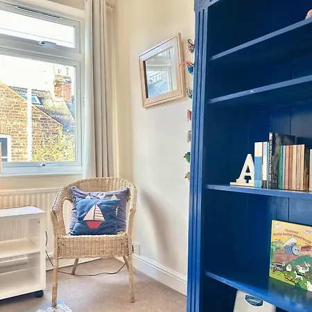 Nunmill Nest By Bishy Road With Free Parking