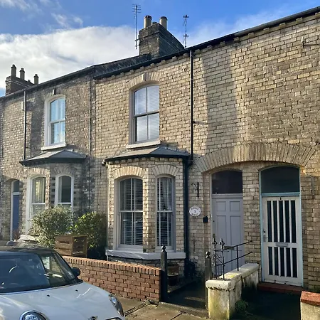 Nunmill Nest By Bishy Road With Free Parking * York